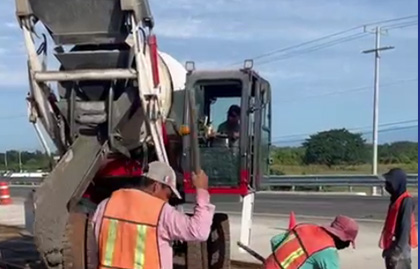 Caso mezclador de autocarga