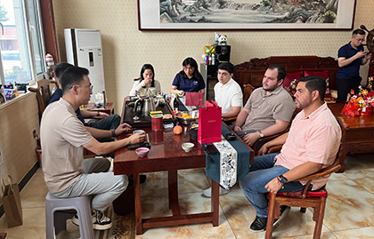 Caso mezclador de autocarga