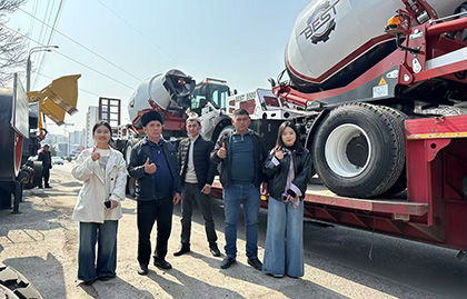 Caso mezclador de autocarga